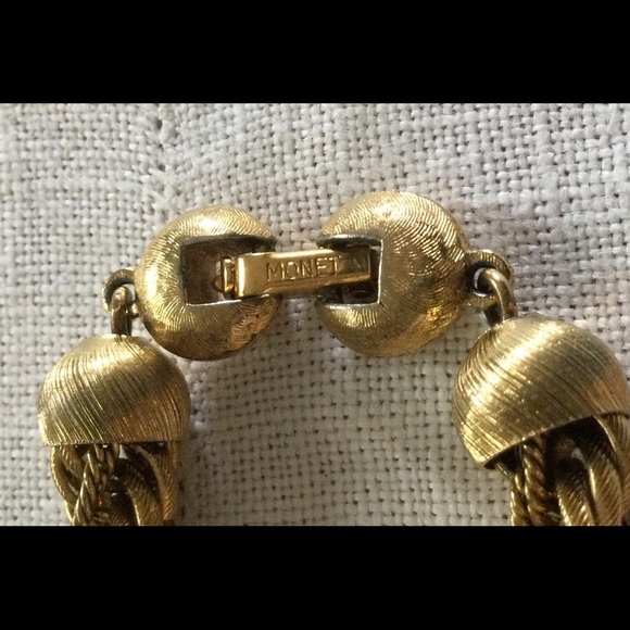 Monet Vintage Double Twist Goldtone Rope Necklace - Picture 5 of 8